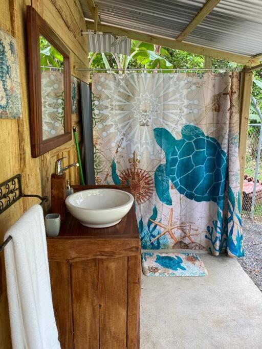 Apartment Rustic Wooden Little House Close To The Uvita