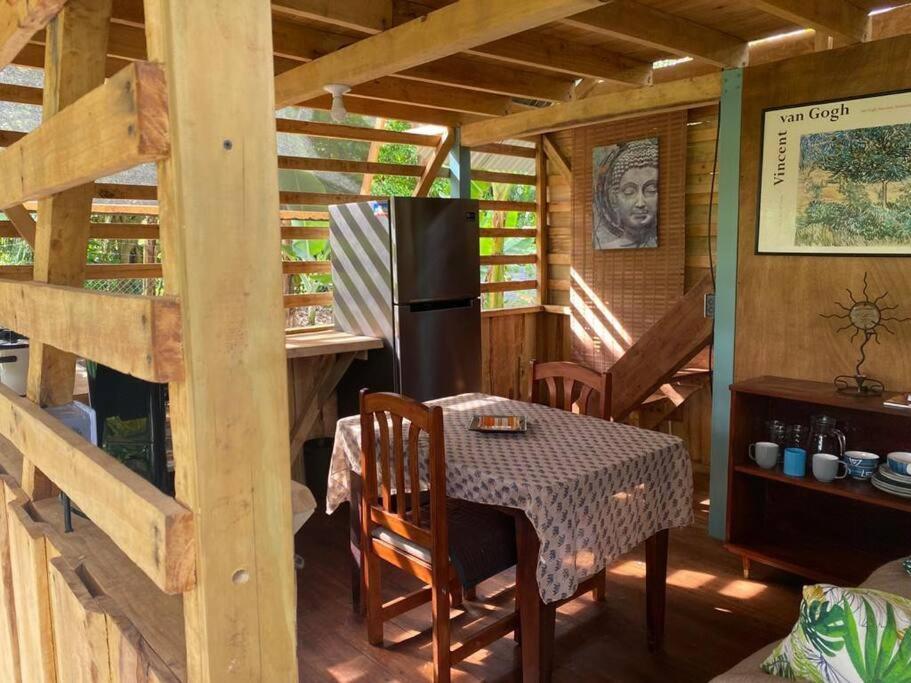 Rustic Wooden Little House Close To The Apartment Uvita